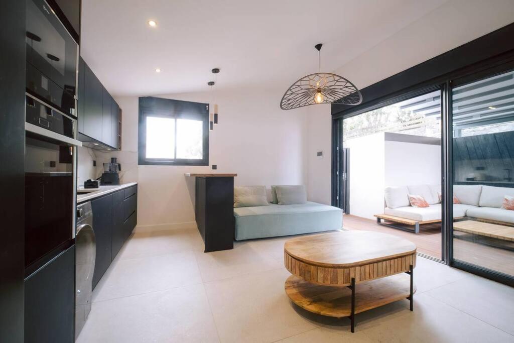 Summer Cosy - Villa Classee 4 Etoiles - 2 Suites Avec Piscine Chauffee Et Jacuzzi Integre Idealement Situee Chemin Summer Saint-Gilles-les Bains Dış mekan fotoğraf