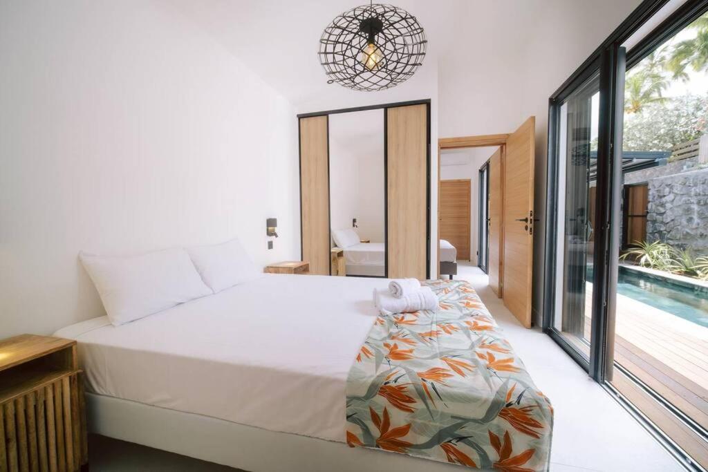 Summer Cosy - Villa Classee 4 Etoiles - 2 Suites Avec Piscine Chauffee Et Jacuzzi Integre Idealement Situee Chemin Summer Saint-Gilles-les Bains Dış mekan fotoğraf